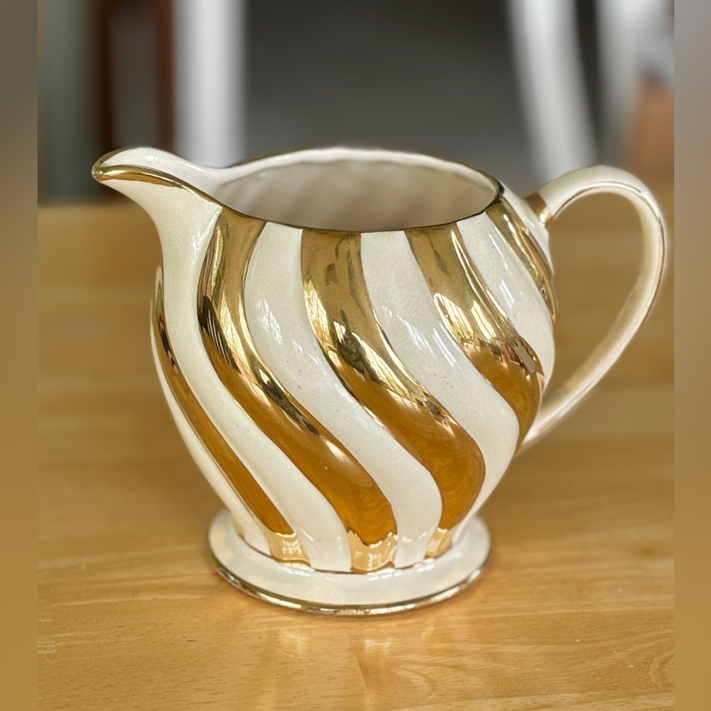Vintage Sadler England Gold Swirl Pitcher